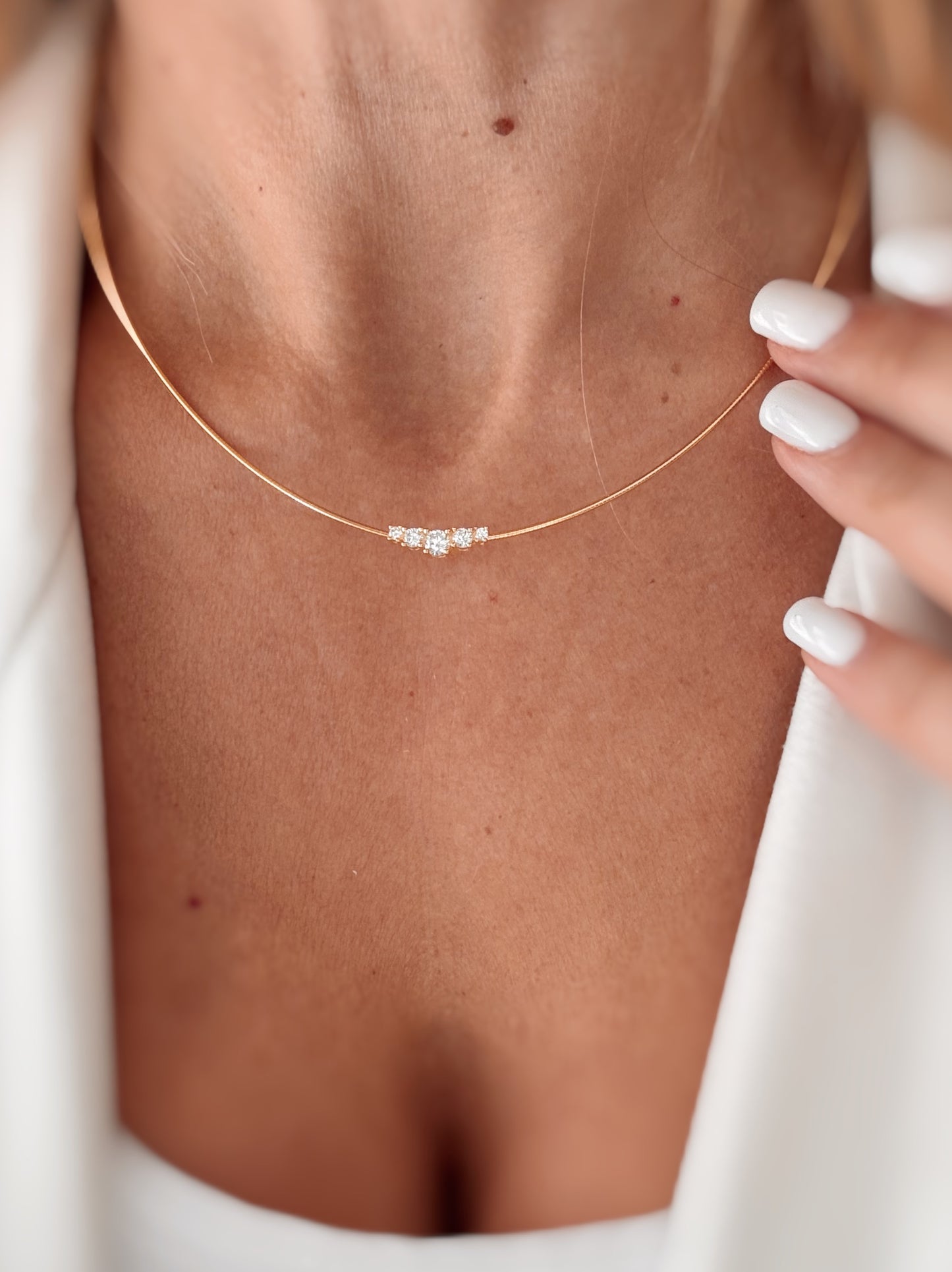 Collarino con punti luce