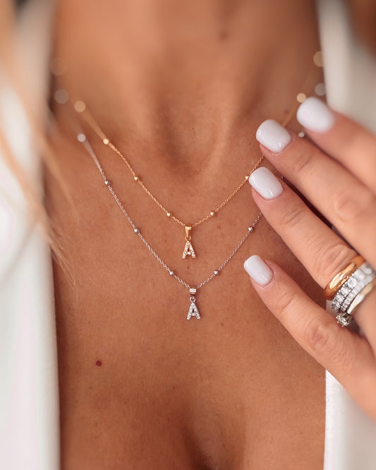 Collana lettera zirconi