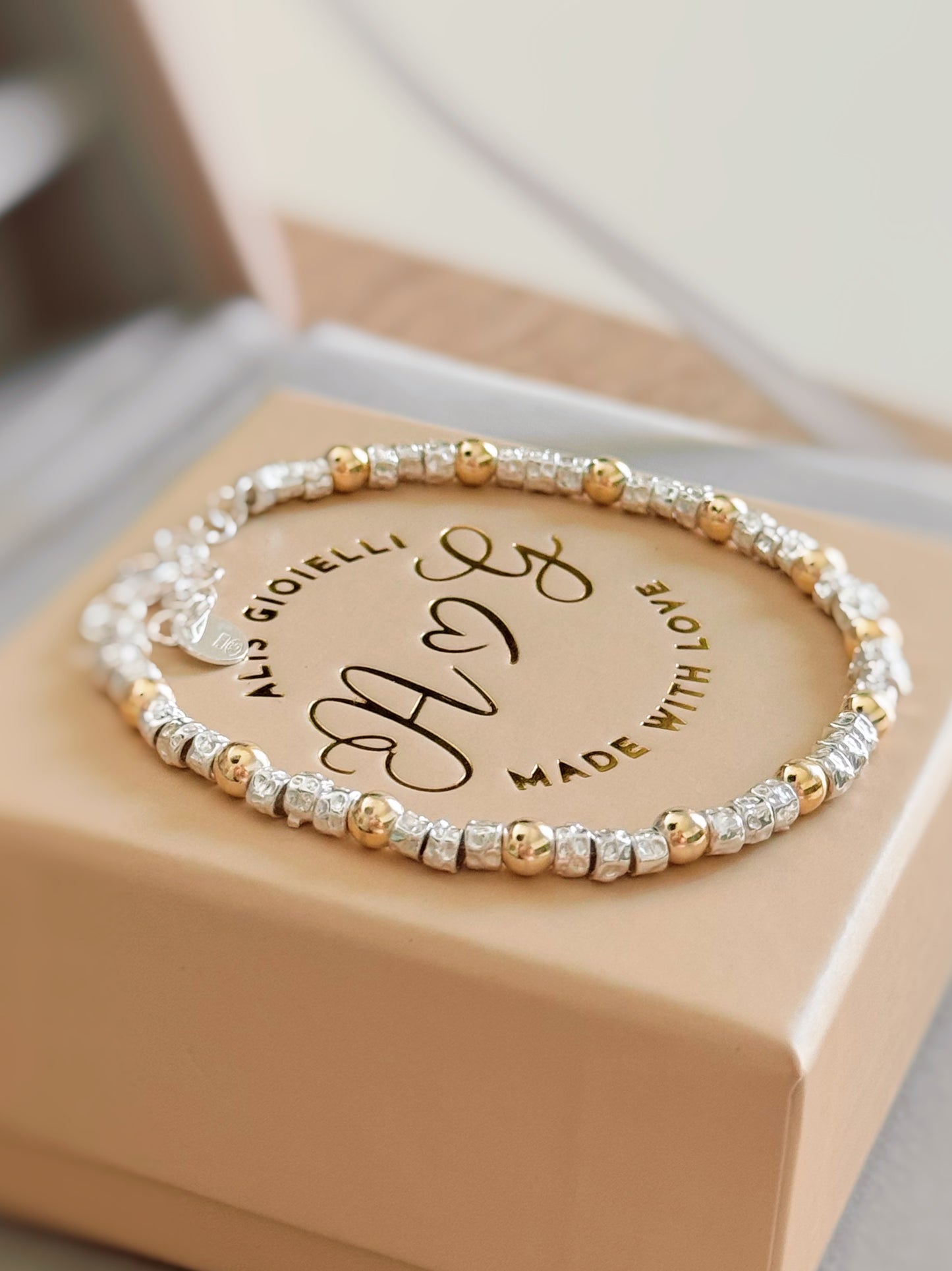 Bracciale granelli e sferette gialle