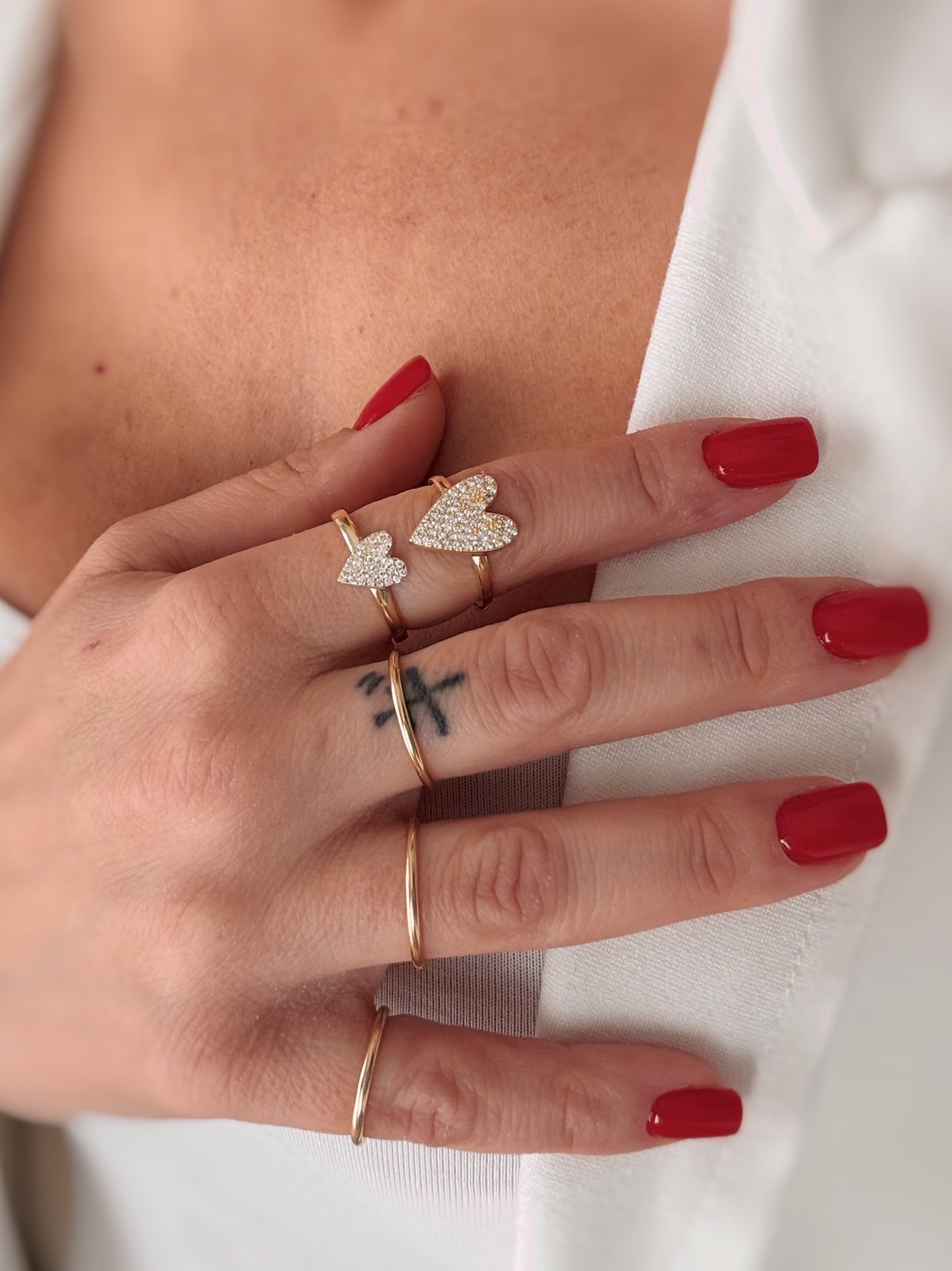 Anello cuore a punta