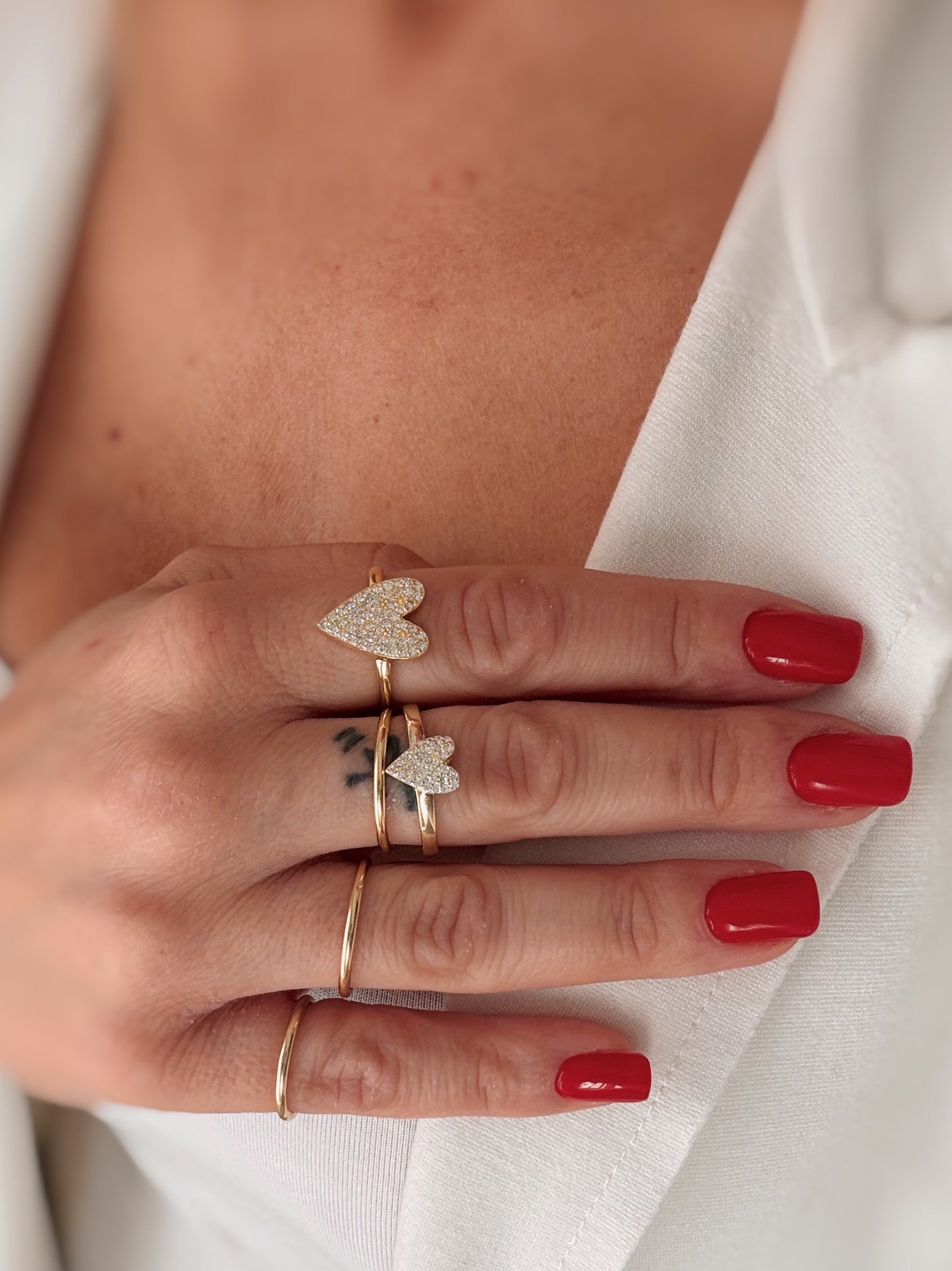 Anello cuore a punta