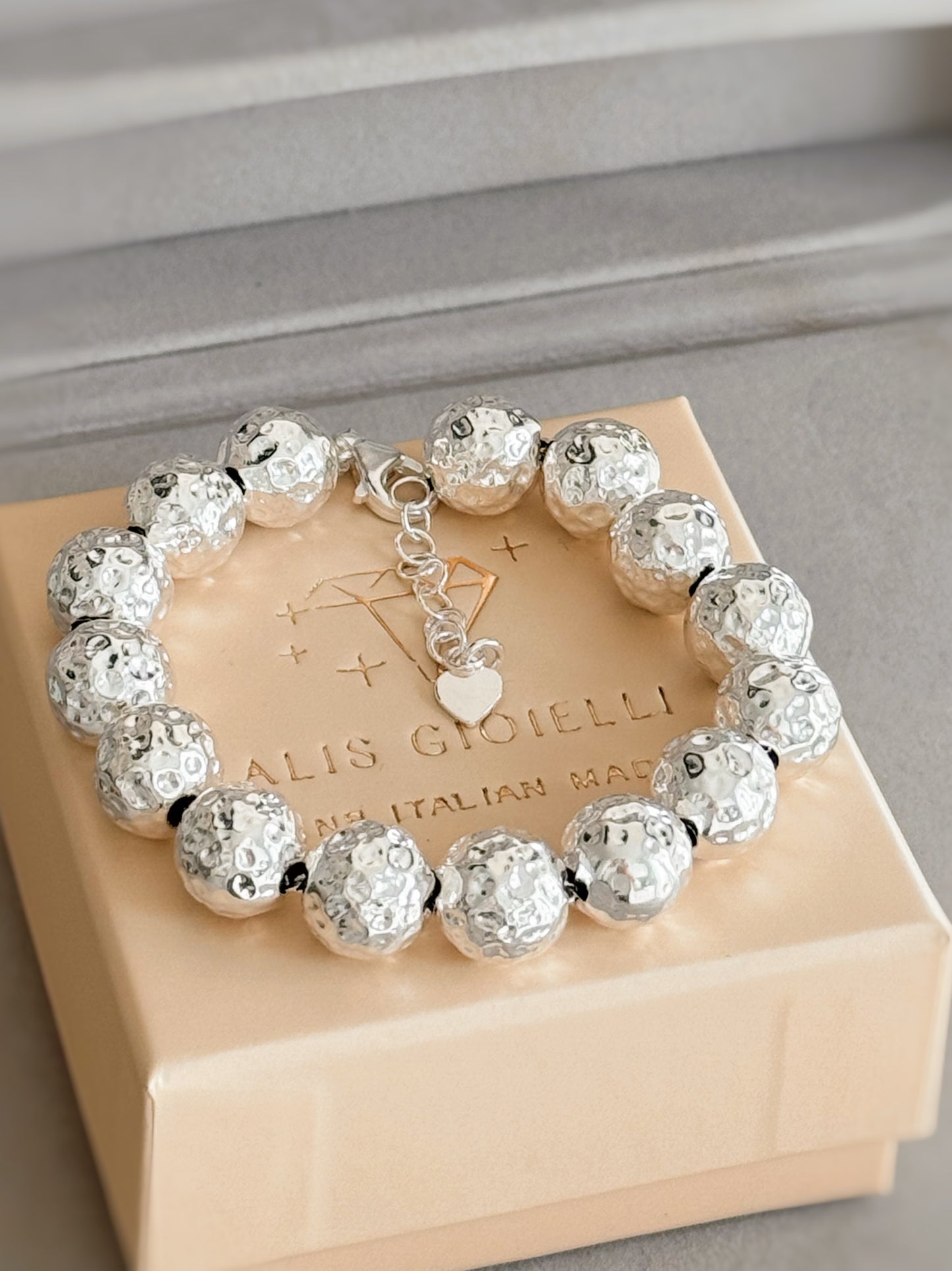 Bracciale sfere martellate
