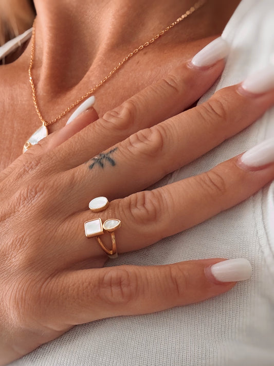 Anello aperto tre forme in Madreperla