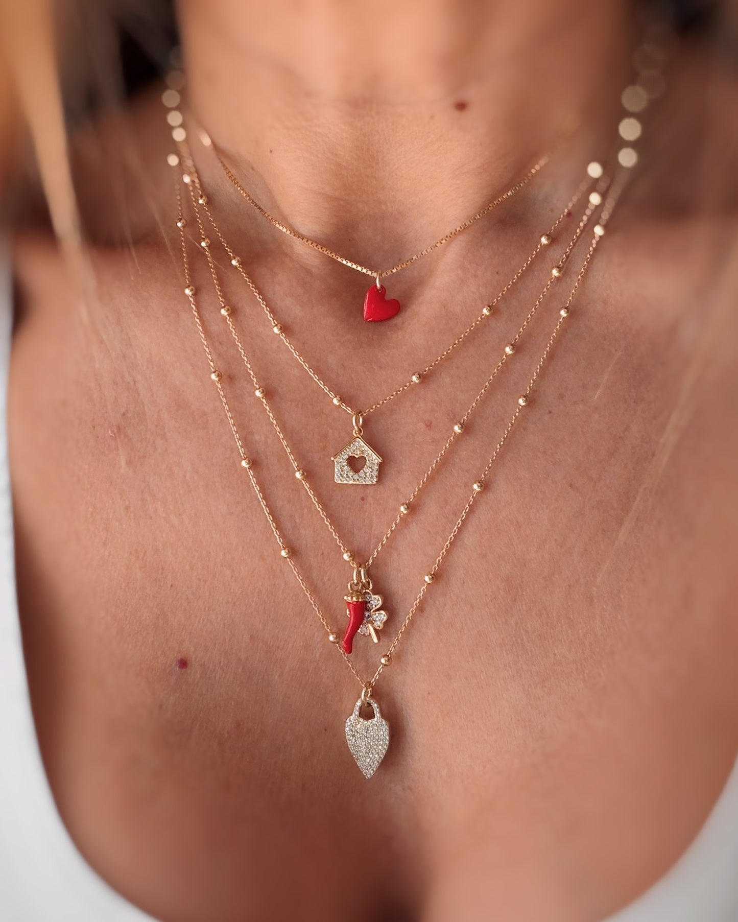 Collana quadrifoglio e corno smaltato