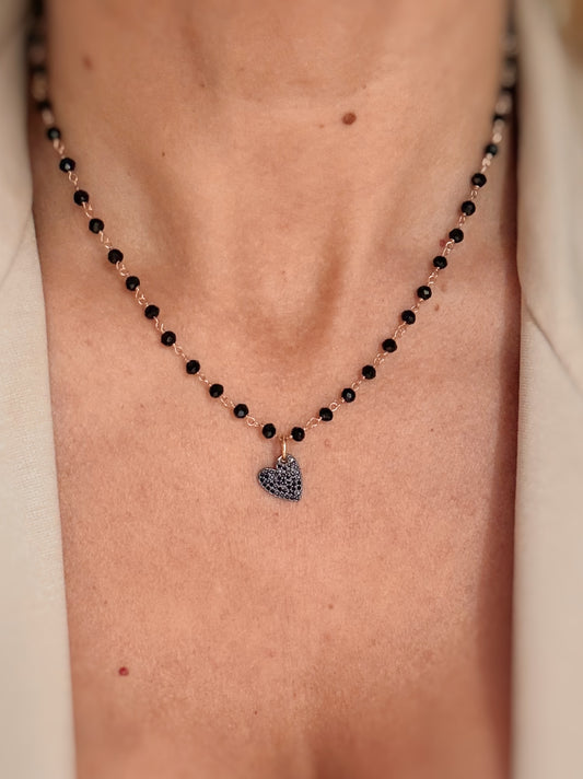 Collana cristalli e cuore nero