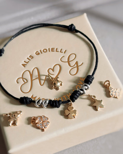 Bracciale cordino e mini charm