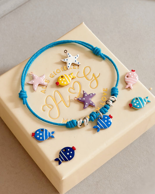 Bracciale cordino e charm smaltato