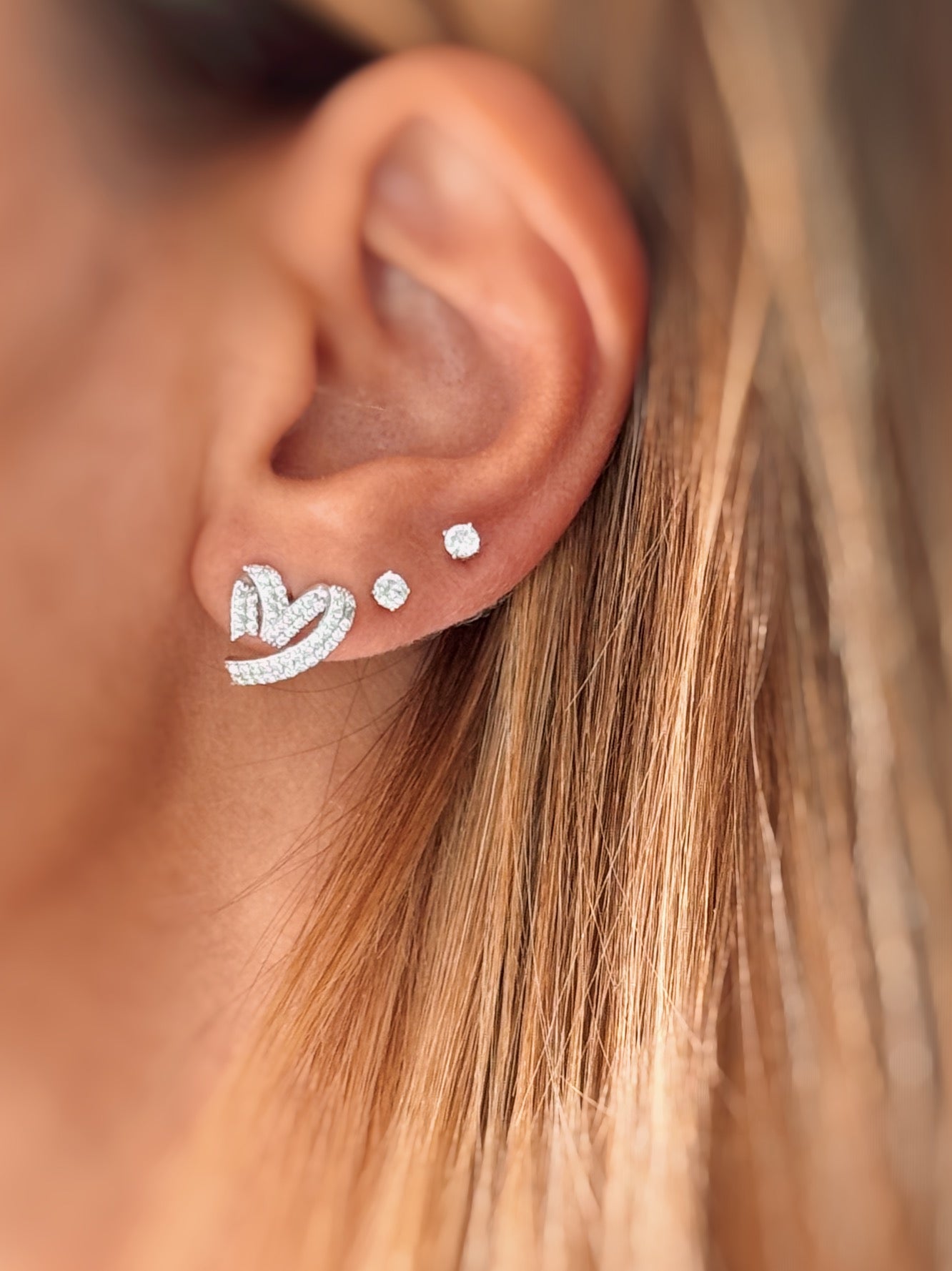 Orecchini cuore intrecciato