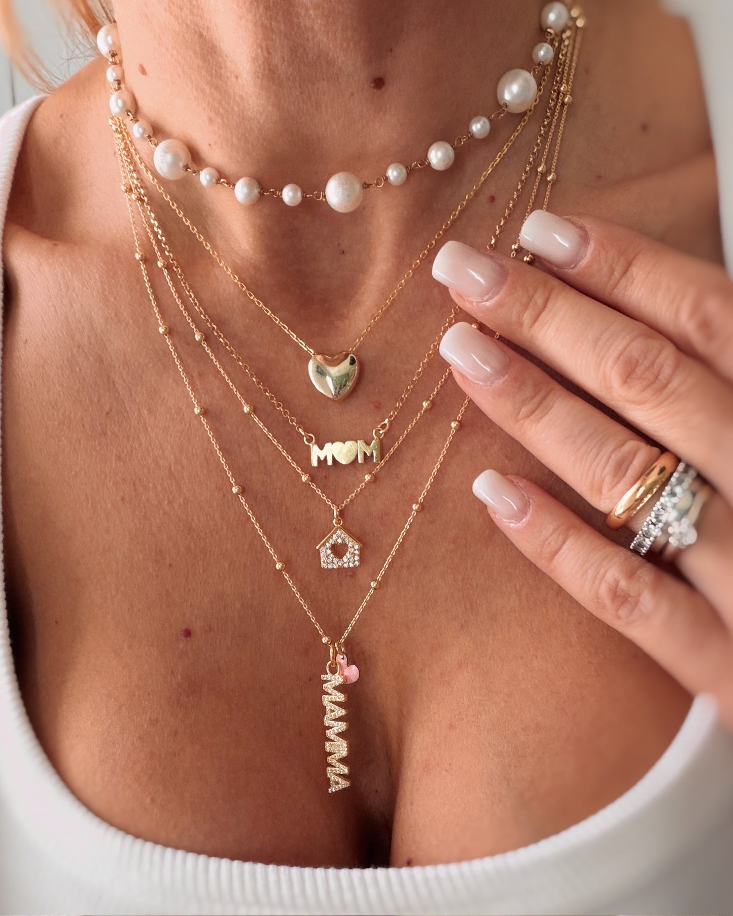Collana Mom