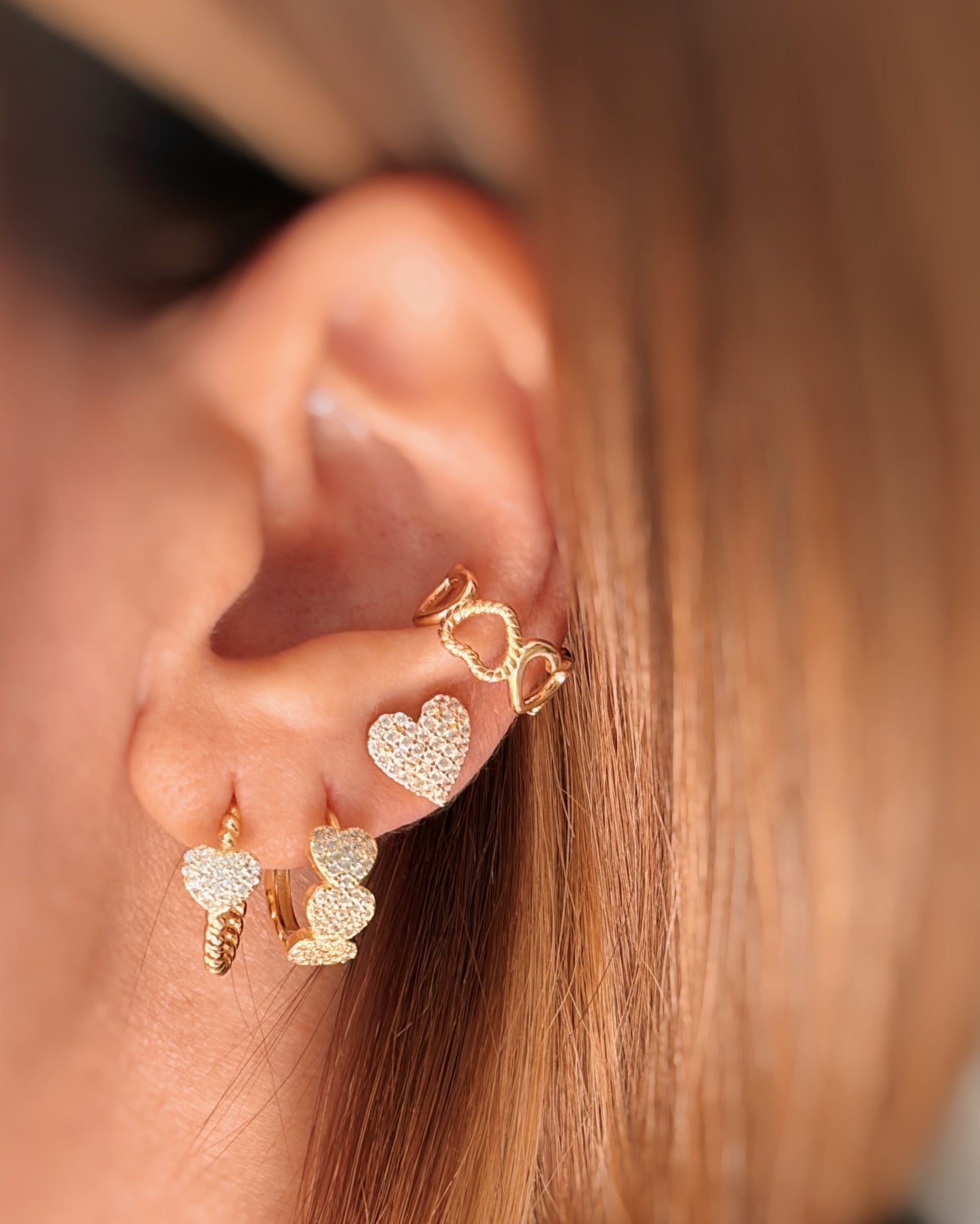 Semicerchi con cuore zirconato