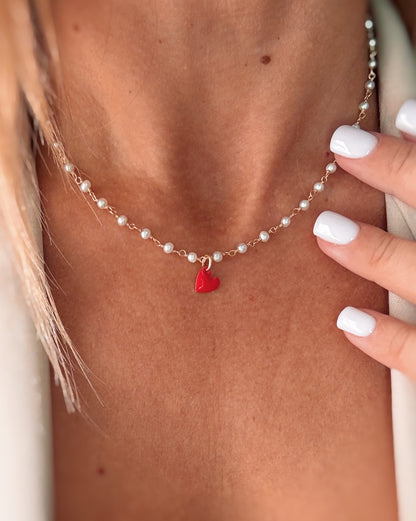 Choker perle e cuoricino smaltato