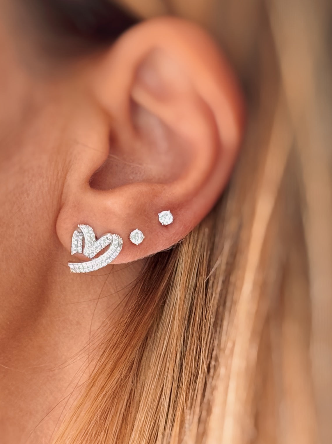 Orecchini cuore intrecciato