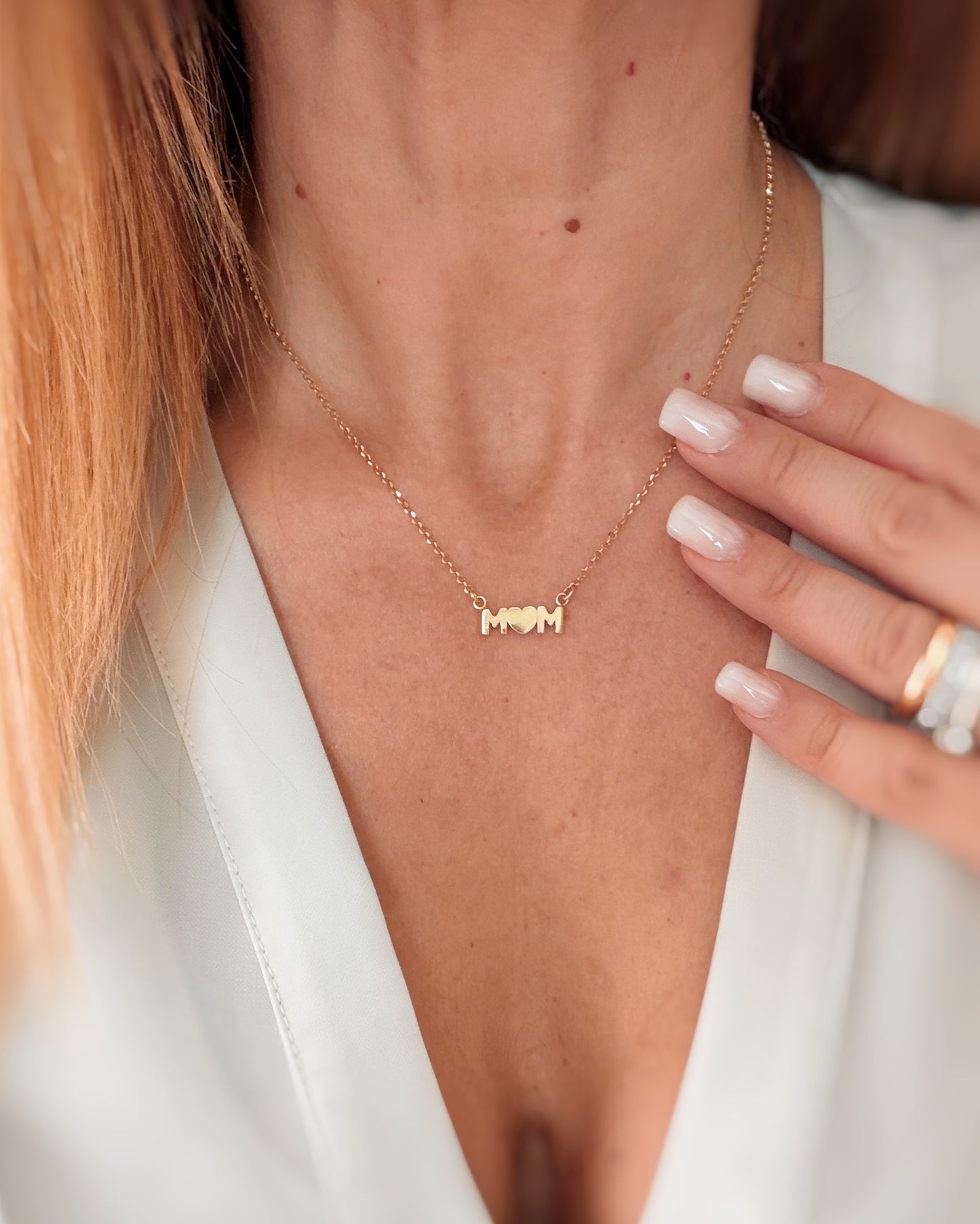 Collana Mom