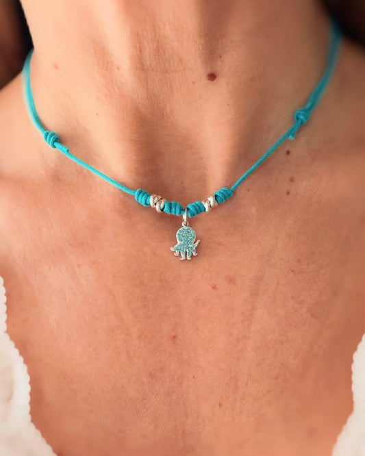 Collana cordino e polipetto zirconato