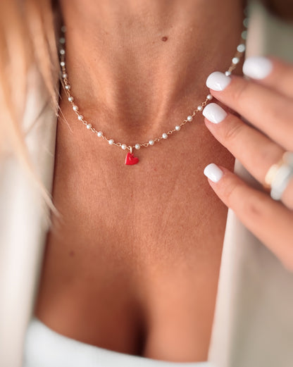 Choker perle e cuoricino smaltato