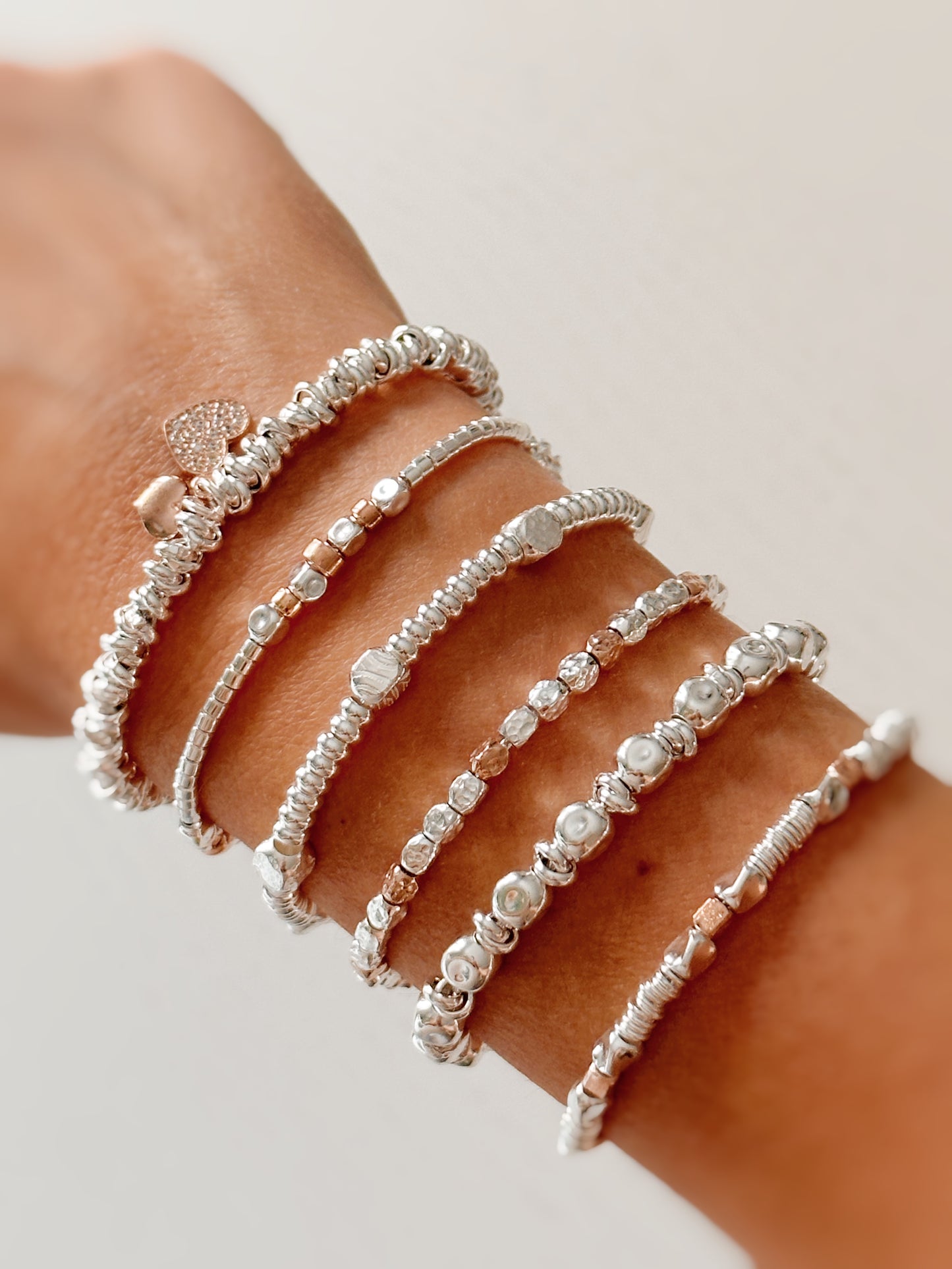 Bracciale Nodini e Charms