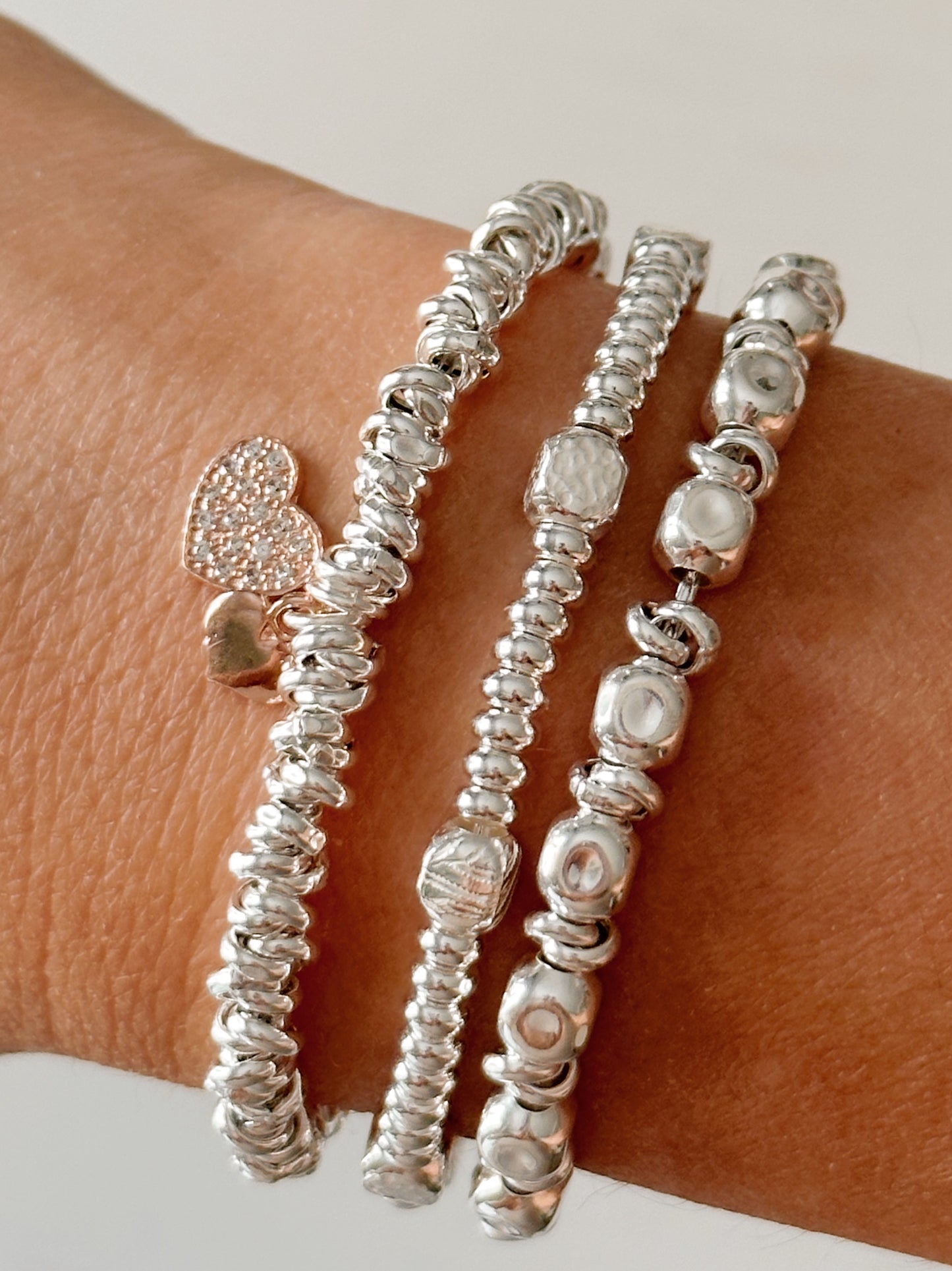 Bracciale Nodini e Charms