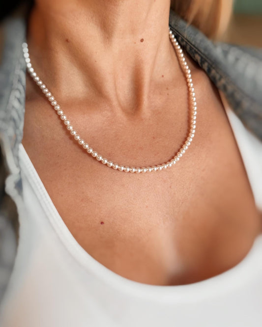 Collana di perle bianche Hepburn