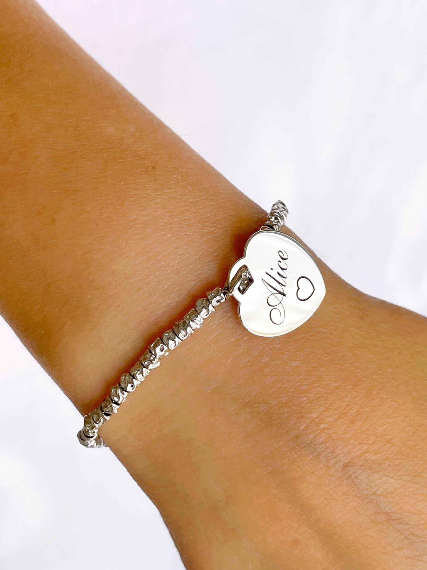 Bracciale granelli con charm personalizzabile